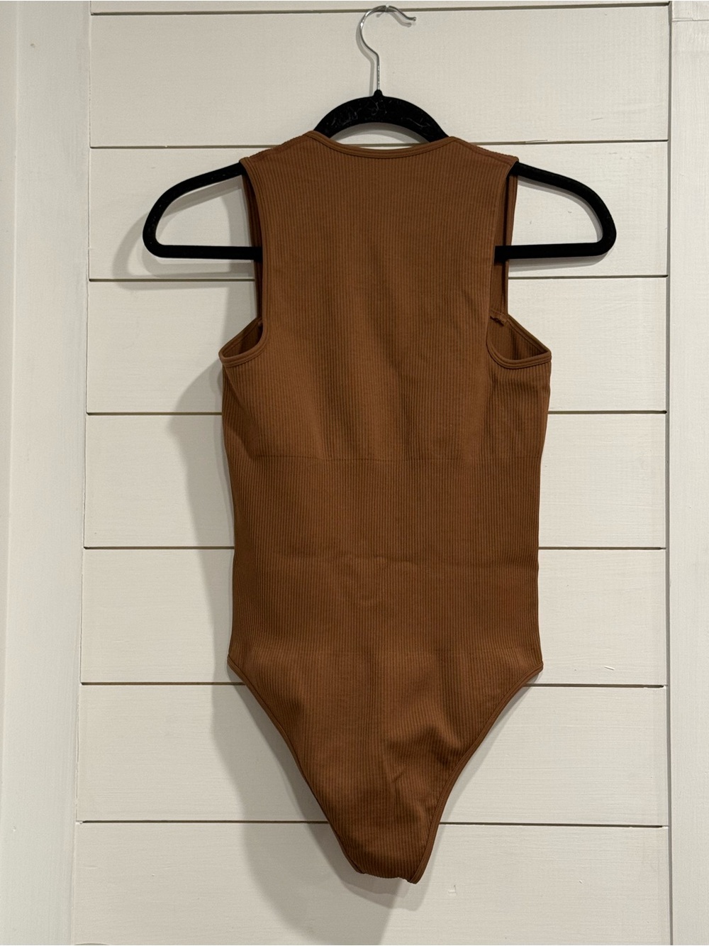 Slimming Ribbed Bodysuit! 🥰 - Picture 6 of 7